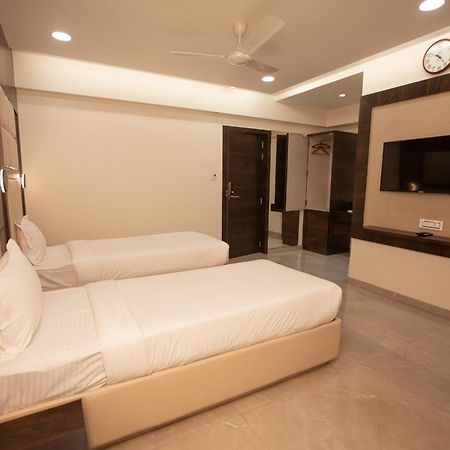 Hotel Naaz Executive 孟买 外观 照片