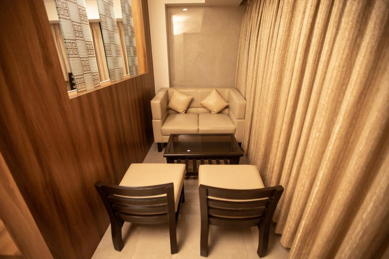 Hotel Naaz Executive 孟买 外观 照片