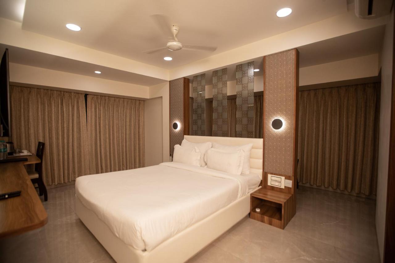 Hotel Naaz Executive 孟买 外观 照片
