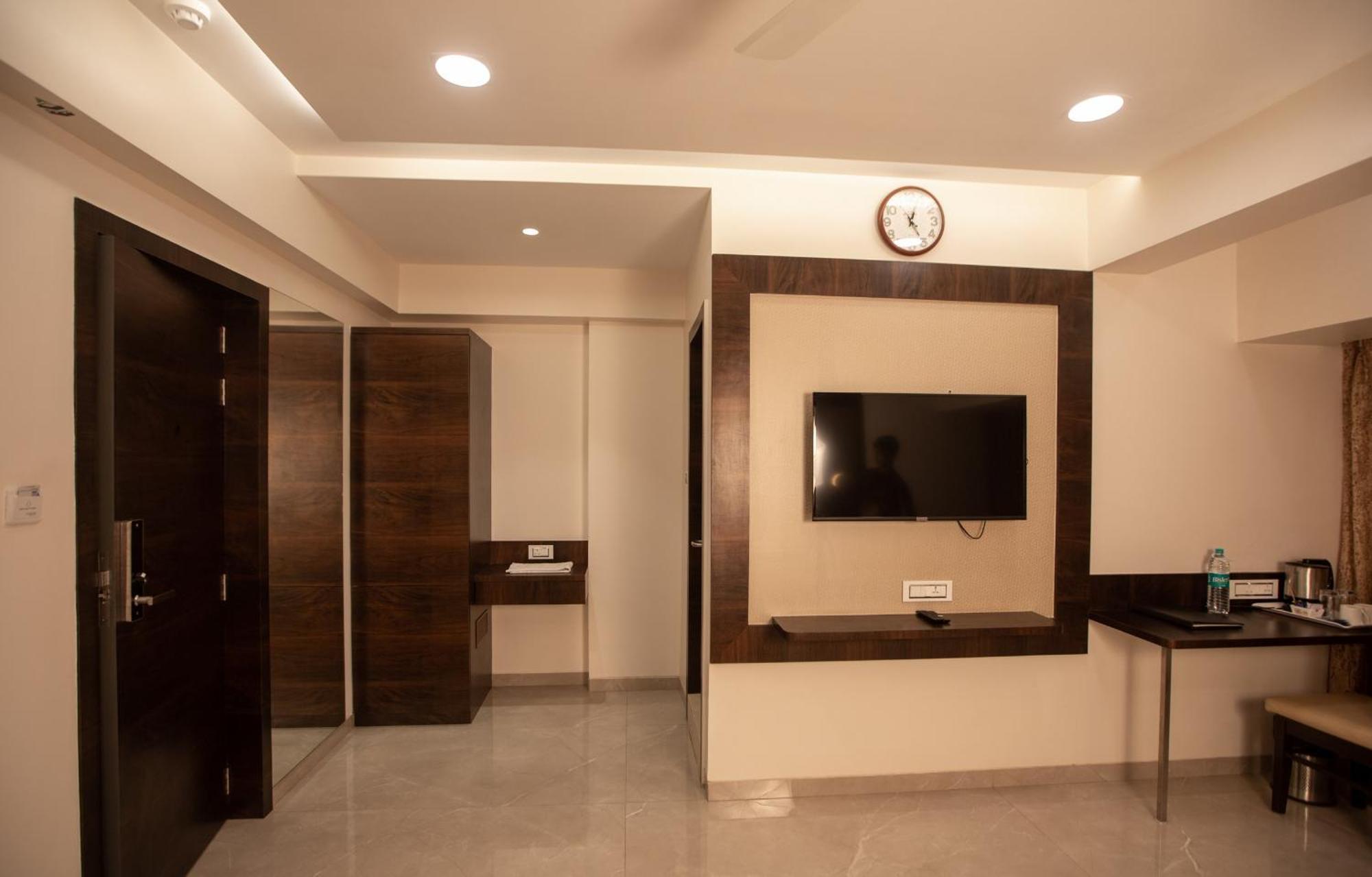 Hotel Naaz Executive 孟买 外观 照片