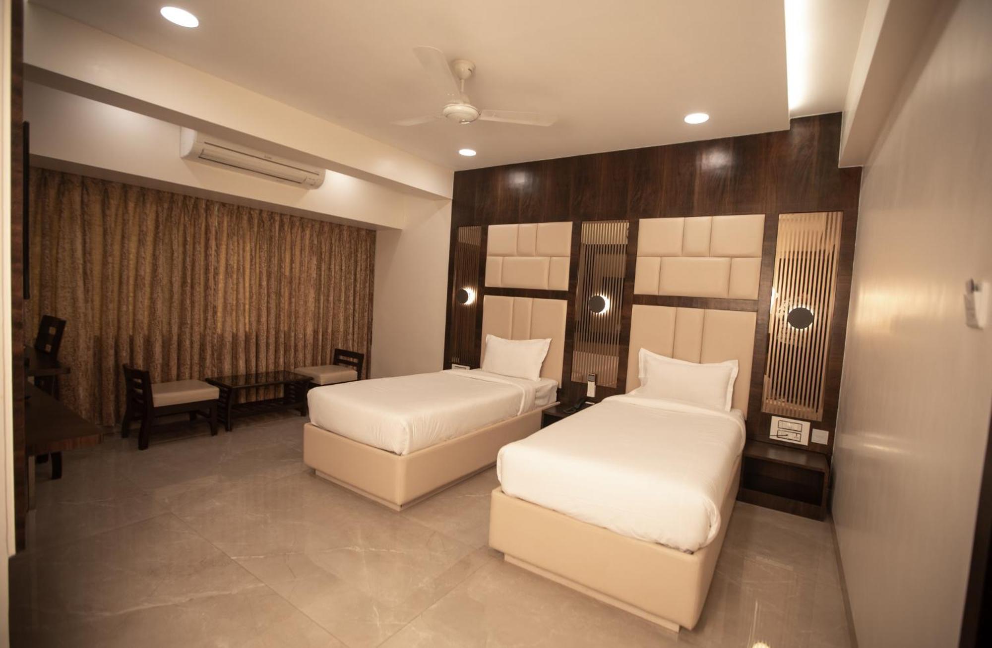 Hotel Naaz Executive 孟买 外观 照片